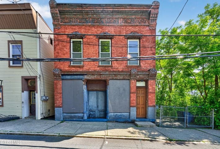33 Egbert Street, Cohoes, NY, photo 2