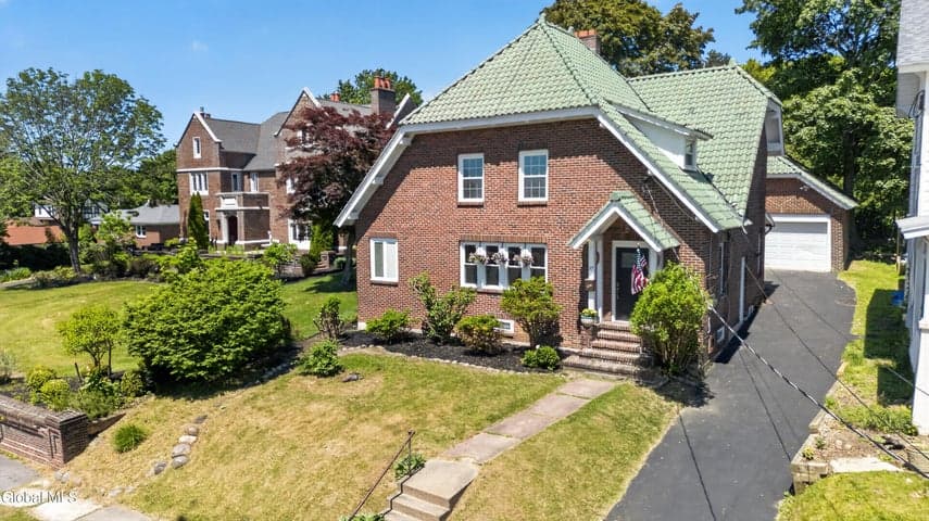 37 Grant Avenue, Amsterdam, NY, photo 2