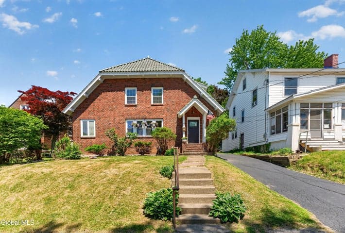 37 Grant Avenue, Amsterdam, NY, photo 4