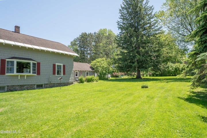 42 Franklin Street, Gloversville, NY, photo 3