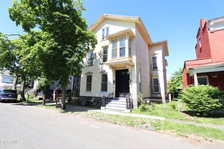 517 3rd Avenue, Troy, NY