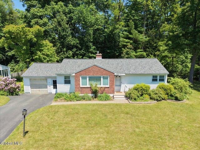 73 Saratoga Drive, Glenville, NY, photo 1