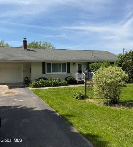 1 Maple Lane, Cherry Valley, NY