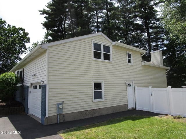 29 Garling Drive, Colonie Village, NY, photo 5