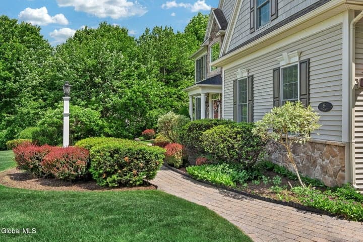 55 Outlook Drive South, Halfmoon, NY, photo 4