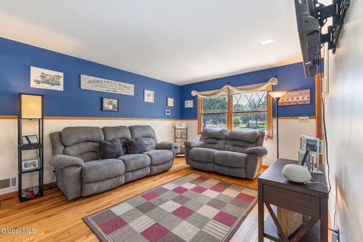 10 Tanglewood Road, Colonie, NY, photo 5
