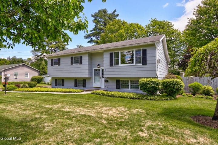 8 Orton Drive, Warrensburg, NY, photo 2