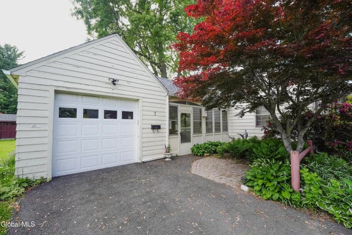 7 N 2nd Street, Cohoes, NY, photo 3