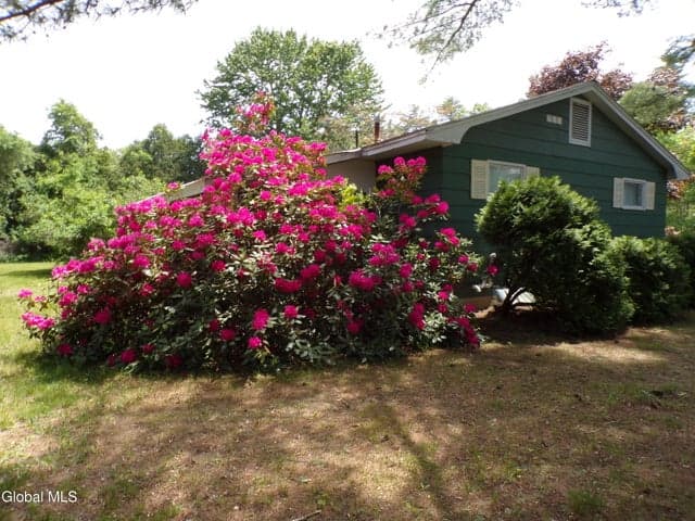 28 Buena Vista Avenue, Queensbury, NY, photo 4