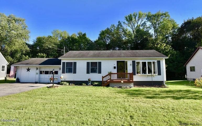 22 Martindale Avenue, Hudson Falls, NY