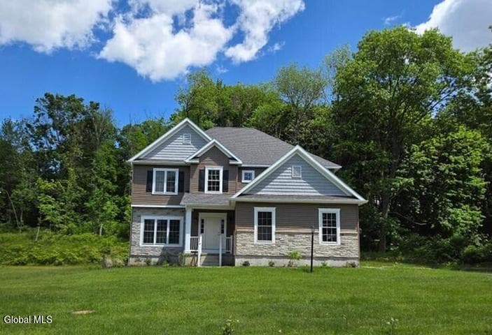 44 Waterford Avenue, Latham, NY