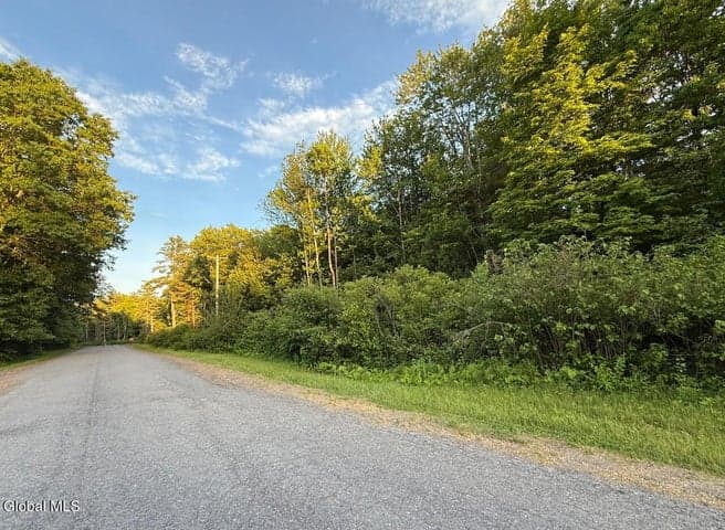 107 Scout Road, Wilton, NY