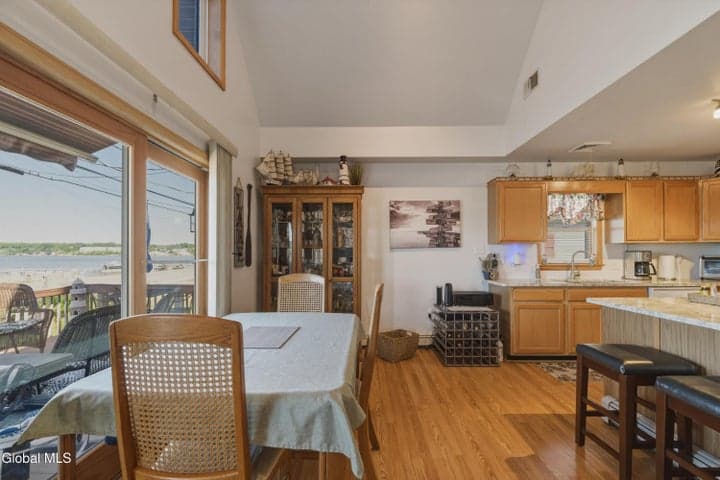 1382 Nys Rt 9P, Saratoga, NY, photo 4