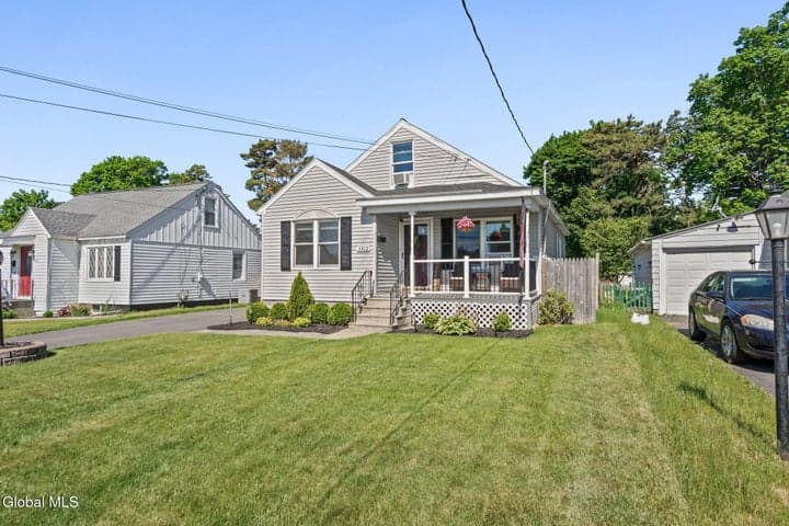 1312 Trinity Avenue, Rotterdam, NY, photo 3