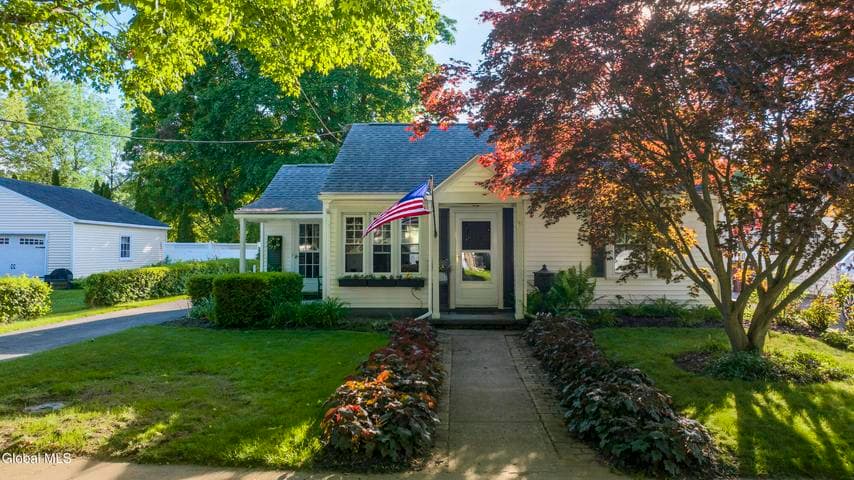 21 Catherine Street, Hudson Falls, NY, photo 4