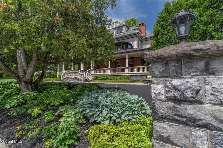 720 N Broadway, Saratoga Springs, NY, photo 5