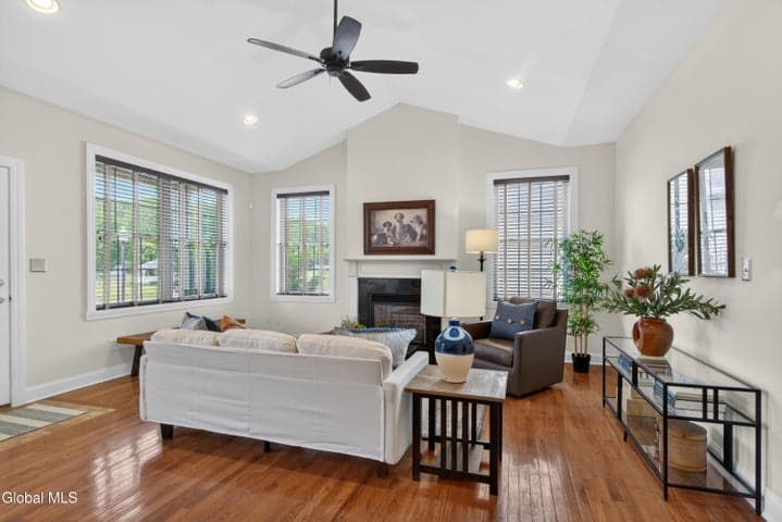 9 Forestbrook Drive, Ballston, NY, photo 5