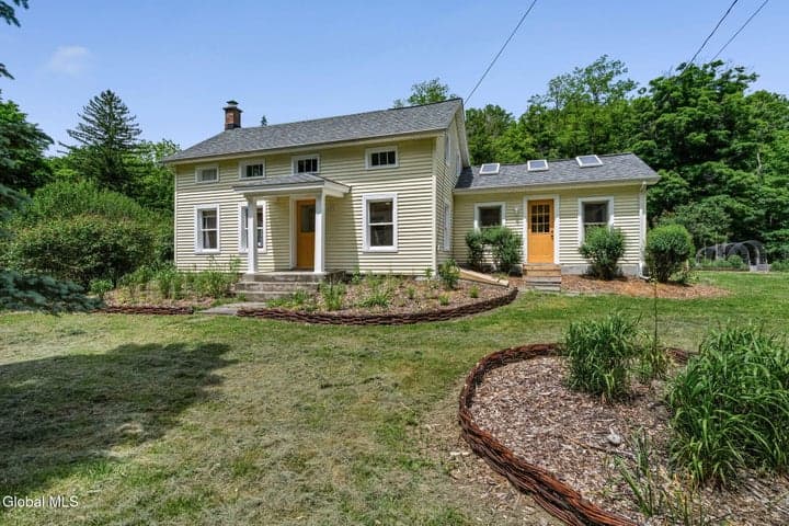 1166 NY-143, Coeymans, NY, photo 1