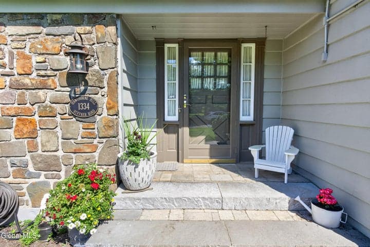 1334 Ruffner Road, Niskayuna, NY, photo 2