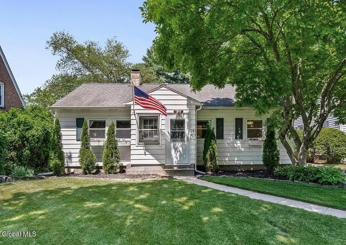 24 Westlyn Court, Guilderland, NY, photo 1