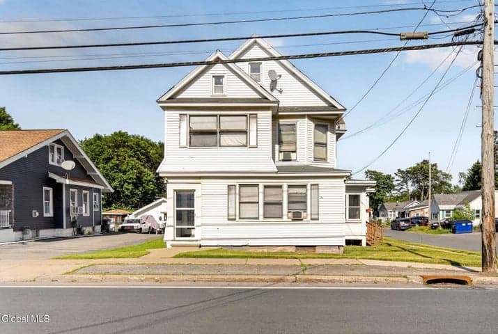 1374 Helderberg Avenue, Rotterdam, NY, photo 2