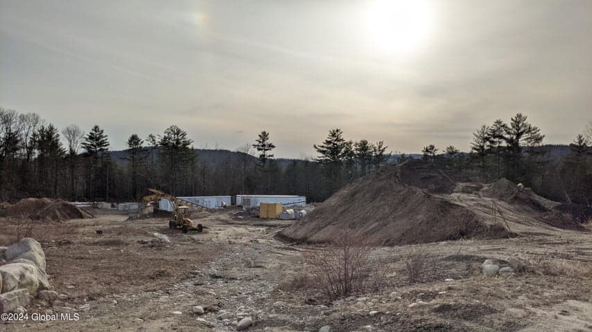 91 Northway Lane, Bolton, NY