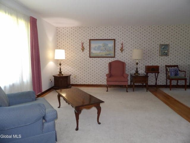 30 Donegal Avenue, Troy, NY, photo 5