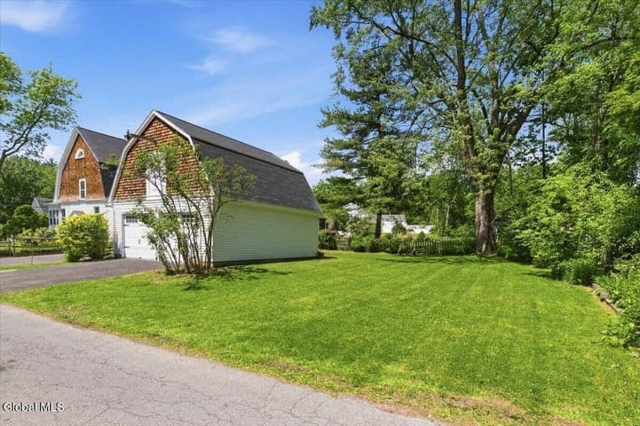 963 Riverview Road, Clifton Park, NY, photo 5