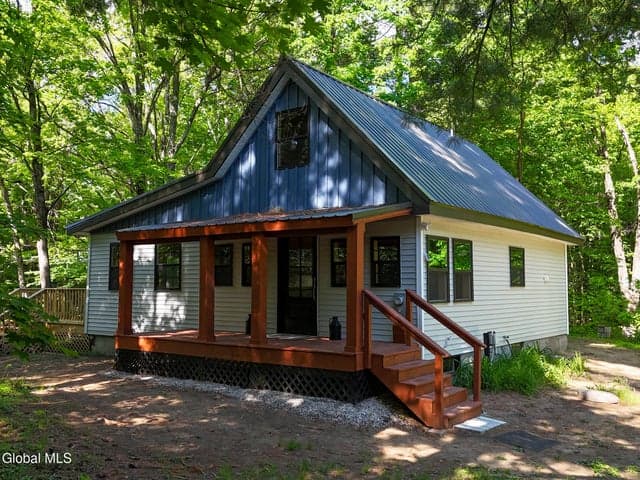 115 Lake Street, Mayfield, NY