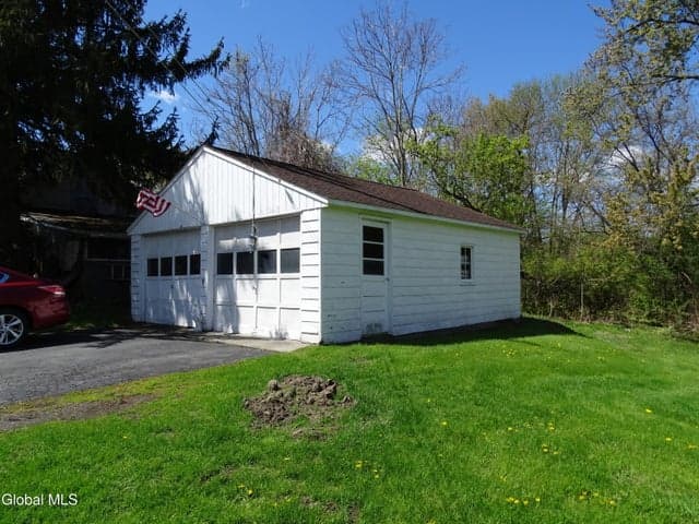 90 Cohoes Road, Colonie, NY, photo 3