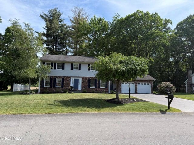 3061 New Williamsburg Drive, Schenectady, NY, photo 3