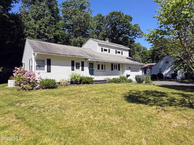 132 Birch Lane, Glenville, NY, photo 3