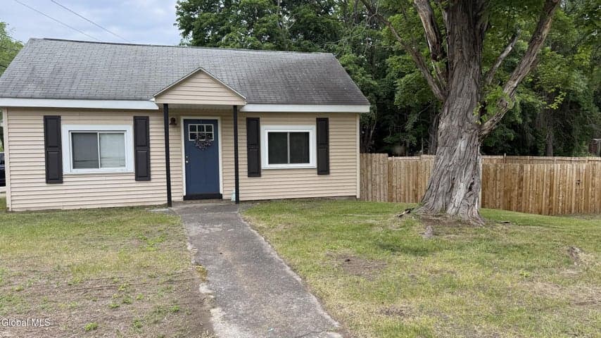 162 Bluebird Road, Moreau, NY, photo 2