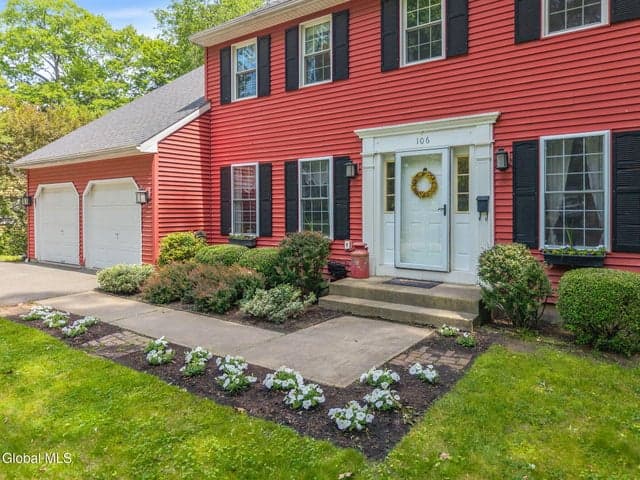 106 Berwick Road, Bethlehem, NY, photo 2