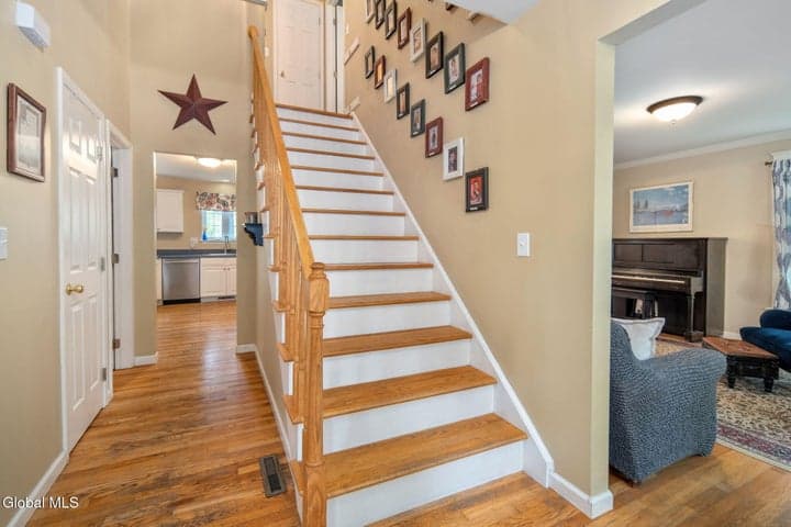 106 Berwick Road, Bethlehem, NY, photo 3
