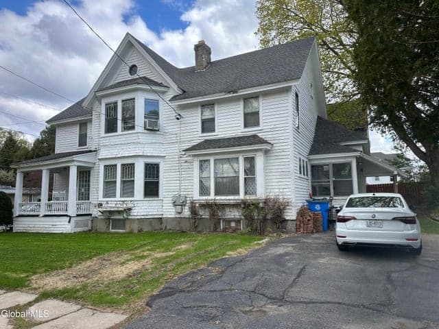 114 1st Avenue, Gloversville, NY, photo 2