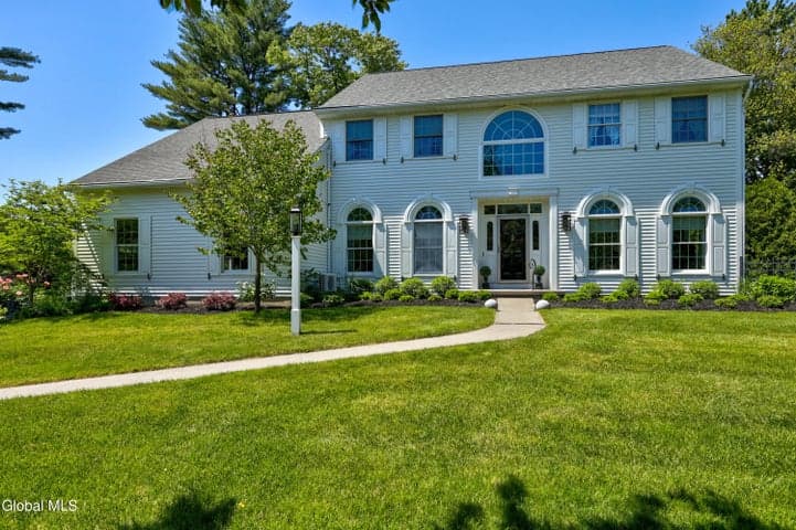 5 Mystic Lane, Saratoga Springs, NY, photo 2