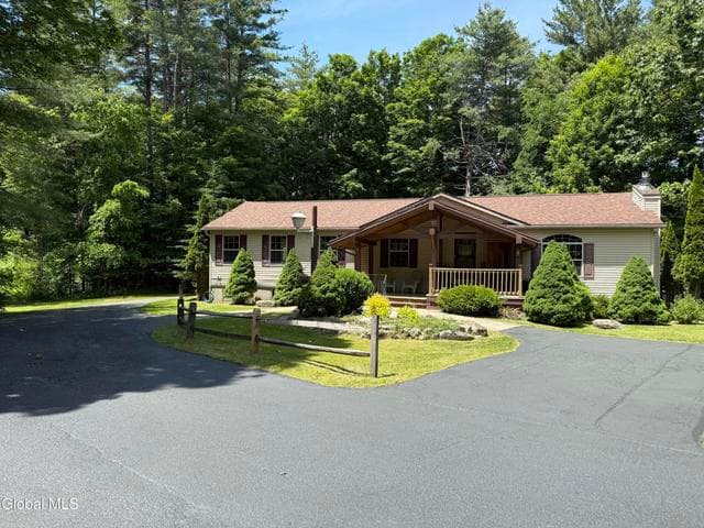 371 Lakeview Road, Broadalbin, NY, photo 2