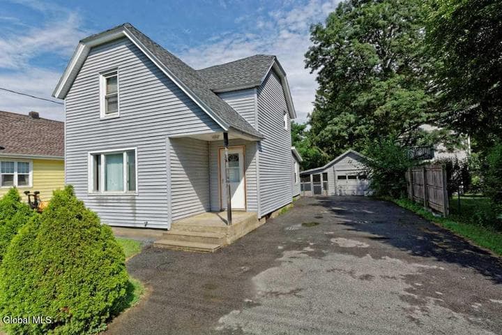 3152 N Thompson Street, Rotterdam, NY, photo 1