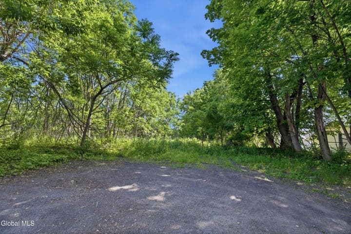 598 Hoosick Road #/, Troy, NY, photo 3