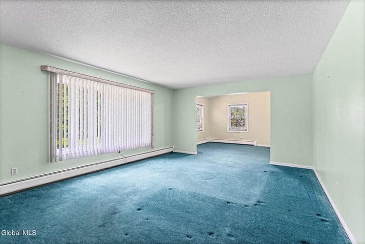 17 Huntington Parkway, Clifton Park, NY, photo 5