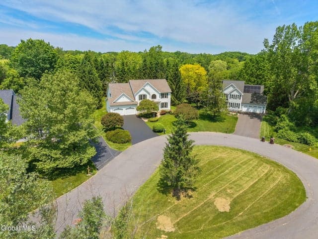 26 Reynolds Court, Bethlehem, NY