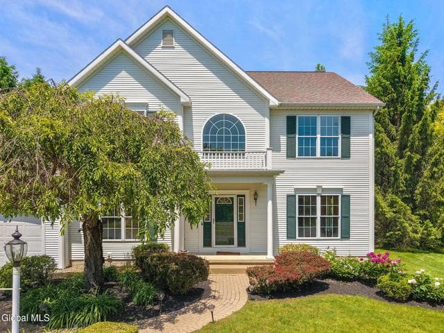 26 Reynolds Court, Bethlehem, NY, photo 3