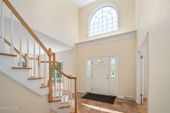 26 Reynolds Court, Bethlehem, NY, photo 4