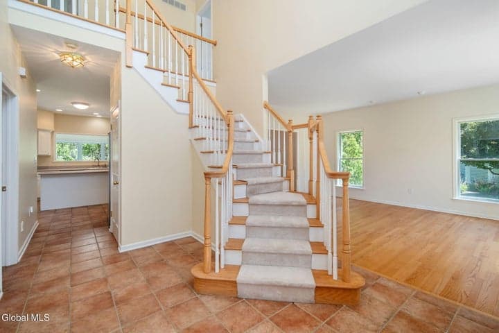 26 Reynolds Court, Bethlehem, NY, photo 5