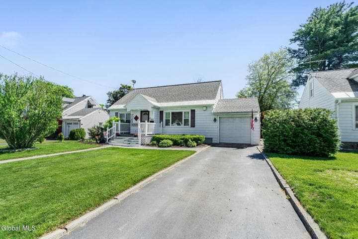 1825 Van Cortland Street, Rotterdam, NY, photo 3