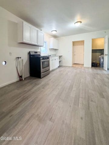 918 Bridge Street, Schenectady, NY, photo 5