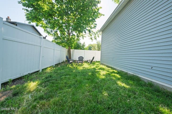 2872 Guilderland Avenue, Rotterdam, NY, photo 3