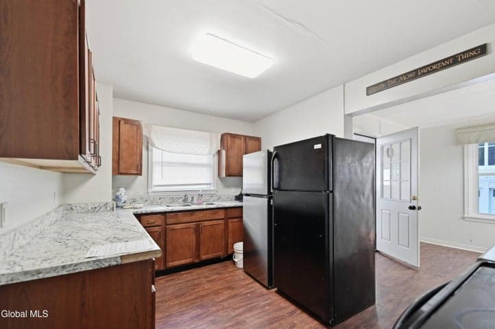 69 Prospect Avenue, Gloversville, NY, photo 4