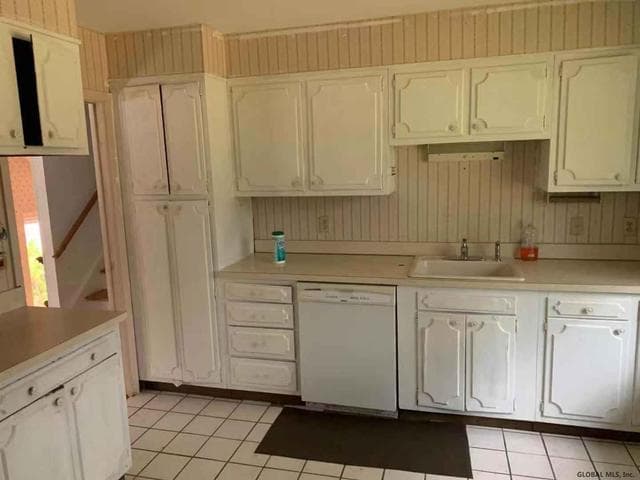 79 Devon Road, Bethlehem, NY, photo 4